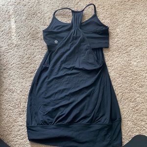 Lululemon tank top size 4